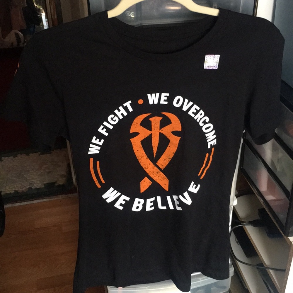 Roman reigns WWF t shirt Sz M wrestlemania ny +pac